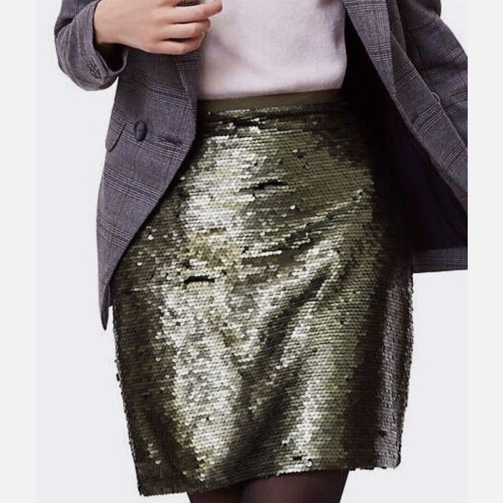 Ann Taylor LOFT Matte Sequin Shift Skirt Size 4 Regular Olive Green Color NWT